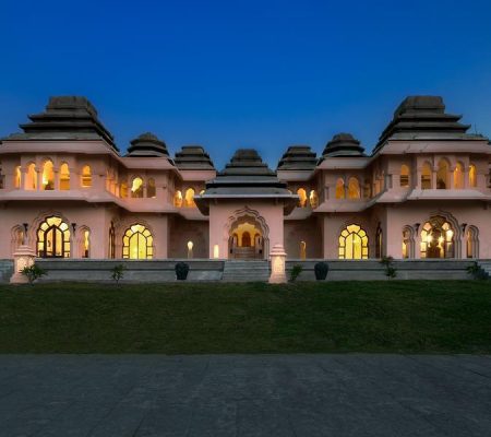 Evolve-Back-Hampi-qvsq972wlsngj8rjj9mfa9gy6tfgvr4cay1uhz0ops