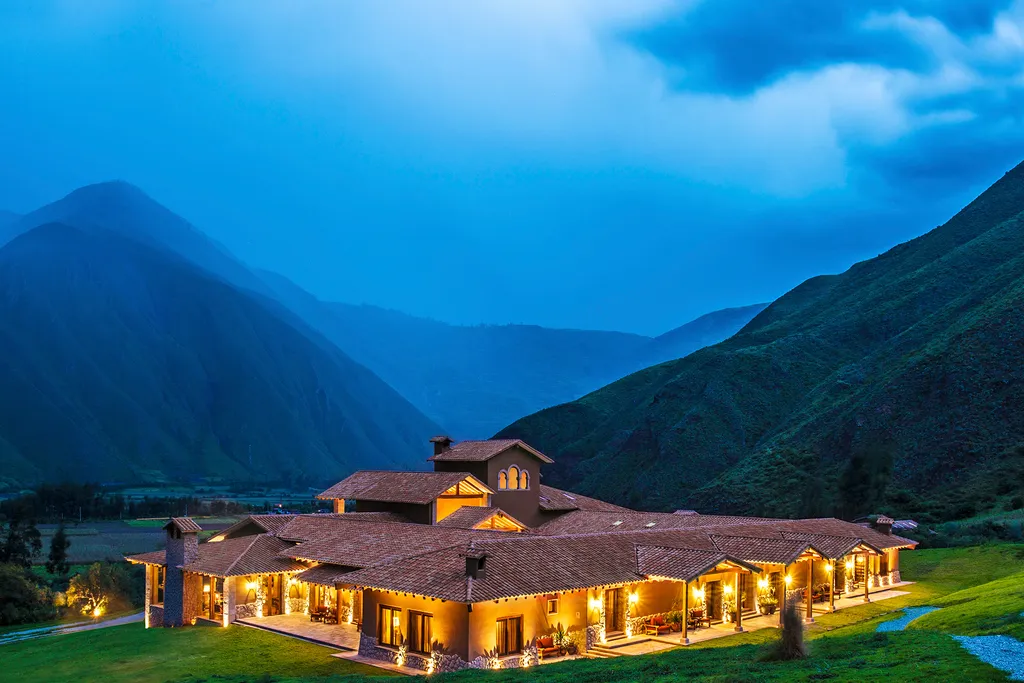 Exterior-InkaterraHaciendaUrubamba-Peru-CRHotel