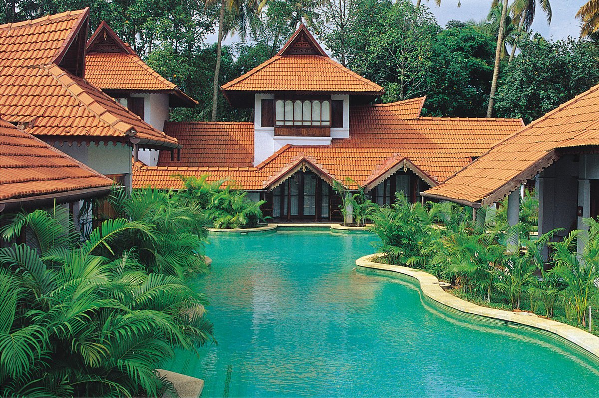 kumarakom-lake-resort